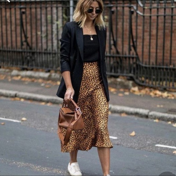 SIZE 0,2,4 LEOPARD SLIP MIDI SKIRT - Picture 2 of 16